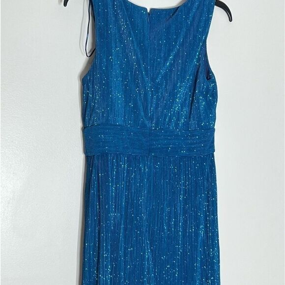 R&M Richards SZ 6Teal Peacock Glitter Pleated V-Neck Sleeveless Dress size 8 - Picture 7 of 9